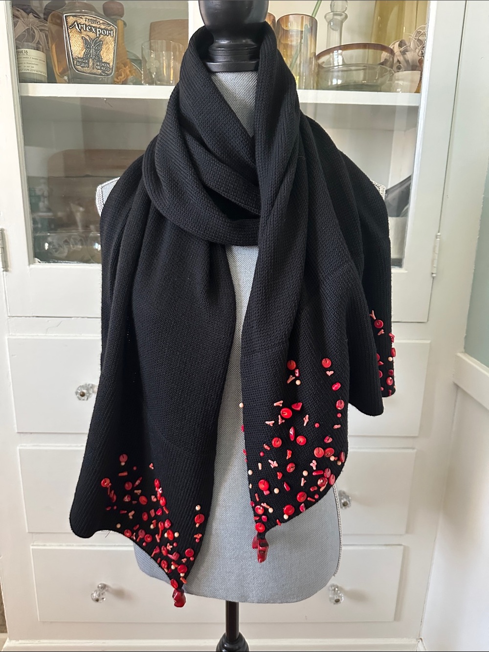 Rare exceptional Italian made coral bead virgin wool scarf wrap 70x18”